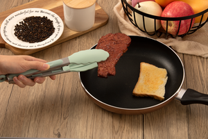 Set di 12 Utensili da Cucina Ecologici con Manici in Legno e Silicone, Spatola e Cucchiaio per Cucinare, Sicuri per Alimenti e Microonde - Product Image 4