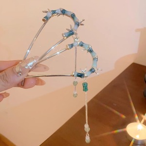 Élégante épingle à cheveux en alliage avec fleur blanche et pompon de perles, accessoire de coiffure pour femme de style chinois - Product Image 2