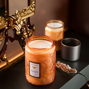 Bougie parfumée artisanale BYME Extra Large Relief Cup en cire de soja, sans fumée, pour Thanksgiving, Halloween, Noël, décoration intérieure, bars - Product Image 2