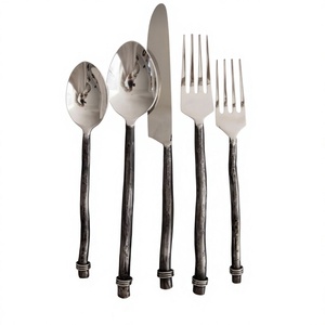 Juego de cubiertos de acero inoxidable pulido a espejo con mango martillado antiguo, juego de cubiertos plateados modernos para mesa, cubertería vintage. - Product Image 1