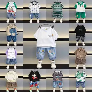 2023 nouveaux garçons costume été à manches courtes coton T-shirt shorts en gros enfants T-shirt ensemble