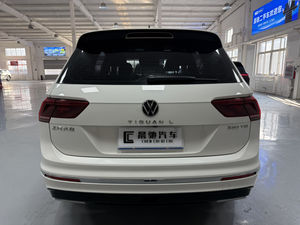 Auto Usado 2021 330TSI Automático de Dos Ruedas Motrices Edición Insignia R-Line Volkswagen <span class=keywords><strong>Tiguan</strong></span> L - Product Image 5