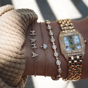 สร้อยคอจี้รูปตัวอักษร Mama สร้อยทองคำ จี้ห้อยคอ เครื่องประดับสำหรับผู้หญิง ของขวัญ สไตล์หรูหรา - Product Image 4