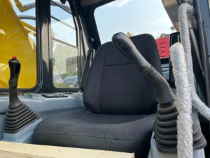 รถขุดมือสอง KOMATSU PC200-6 PC200-7 PC200-8 ของแท้ ราคาถูก รถขุดไฮดรอลิกแบบตีนตะขาบ ในเซี่ยงไฮ้ - Product Image 2