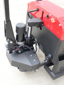 Transpalette Électrique 2000 kg Capacité Pneus Pleins Mât Monophasé Utilisation Intérieure Opération Debout Batterie Plomb-Acide - Product Image 5