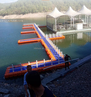 Plateforme flottante modulaire en HDPE pour quai, ponton, ou jetée, 50x50x40cm, 350kg/m², étanche et écologique pour Jeski