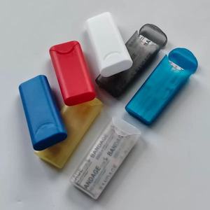 Vente en gros de mini boîtes de rangement portables en plastique Woundplast personnalisées boîte de pansement adhésif de premiers soins médicaux boîtes à pilules promotionnelles - Product Image 1