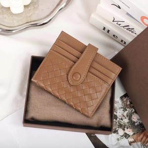 Vente en gros de sacs à main en peau de mouton tissés à chaud, porte-cartes en cuir véritable à la mode simple, porte-cartes pour hommes et femmes - Product Image 1