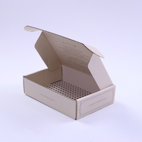 Boîtes d'expédition postales en carton ondulé recyclables à faible MOQ, personnalisables avec logo, roses, pour emballage cadeau, chaussures, vêtements, pour petites entreprises