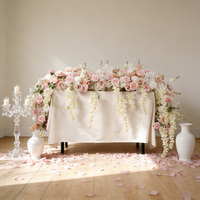 Centro de Mesa Decorativo para Bodas DKB, Camino de Mesa con Rosas Blancas y Rosas Rosadas con Follaje, Hilera de Flores Artificiales