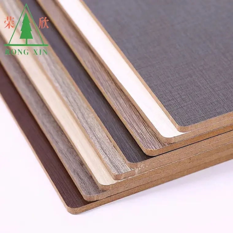 Niedriger Preis 18mm 1220x2440mm Größe Blatt Mdf Plain Wood Mdf Board 4x8 Weiß E1 Blatt Massivholz Melamin MDF Boards