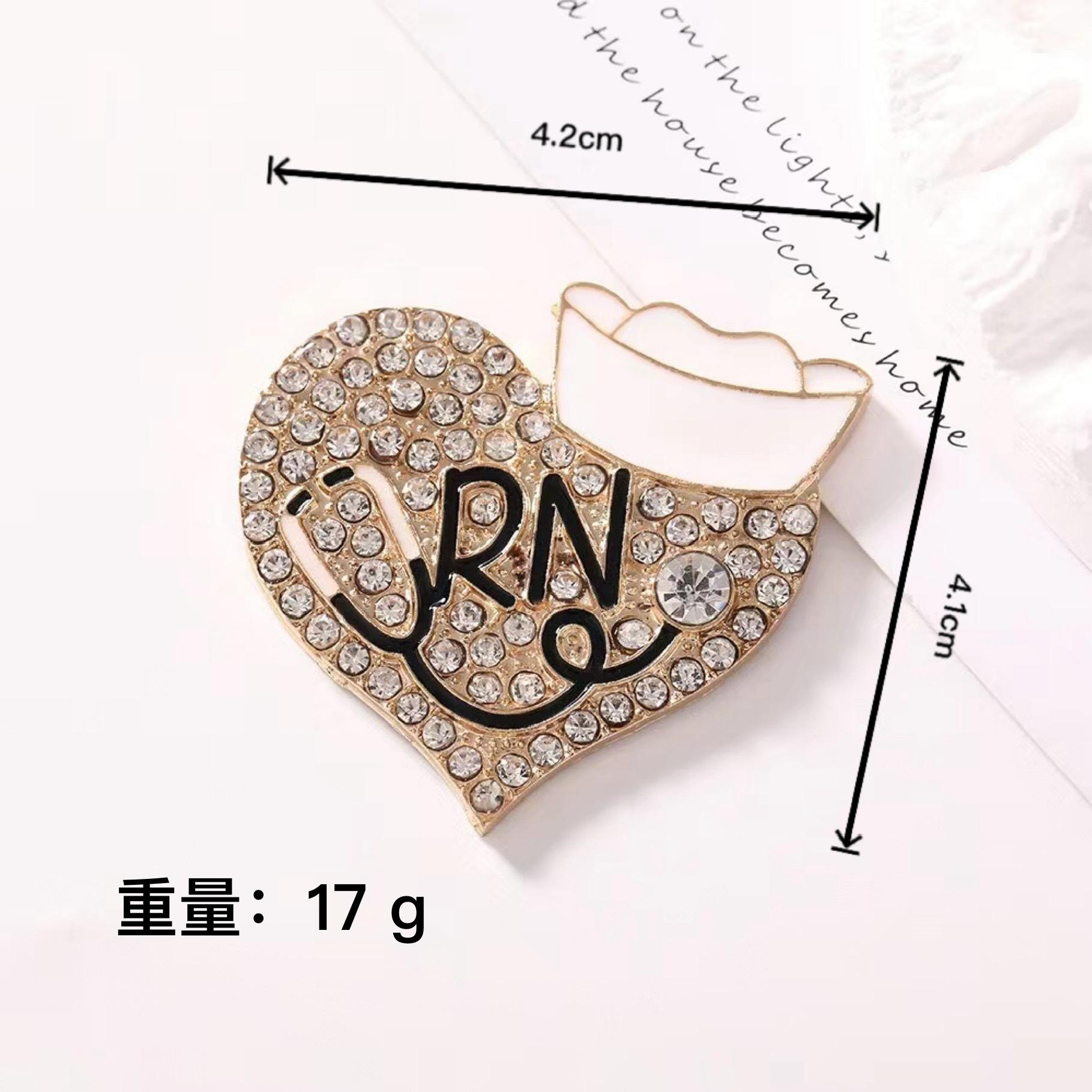 Couronne coeur grand fond doré diamants blancs