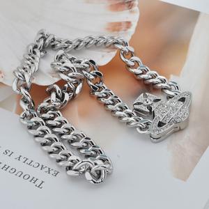 Collar Magnético de Planeta Versión Alta Gama Queen Mother con Cadena Gruesa de Diamantes para Hombres y Mujeres, Estilo Europeo Americano de Moda - Product Image 3