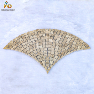 Azulejo de mosaico de mármol ligero <span class=keywords><strong>Emperador</strong></span> con forma de abanico, azulejo de suelo de mosaico de pared de baño, azulejos de escamas de pescado de mármol ligero <span class=keywords><strong>Emperador</strong></span> - Product Image 1