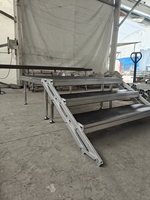 Plateforme de scène modulaire en alliage d'aluminium, plateau antidérapant de 18 mm, pieds réglables et pliables, capacité de charge de 500 kg, connexion rapide pour les événements