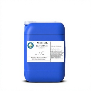 Aroma Dulce y Picante Similar al de Clavo, Metil Eugenol 99.9% Puro de Larga Duración - Grado Cosmético y Terapéutico - Suministro al por Mayor - Product Image 1