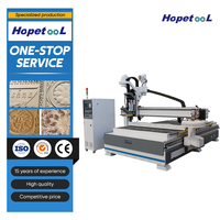 Machine CNC de travail du bois de haute qualité avec changement d'outil automatique 2030 et carrousel ATC pour la découpe de profilés de meubles complexes