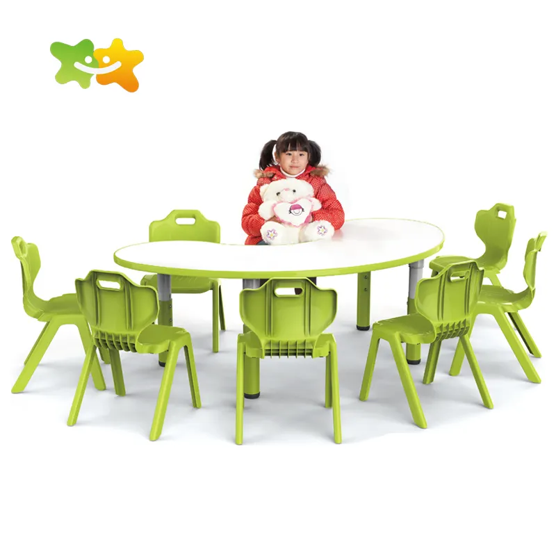 Mesa y silla de plástico con forma de luna de lujo para niños, muebles de guardería, mesa de estudio y silla para niños en venta