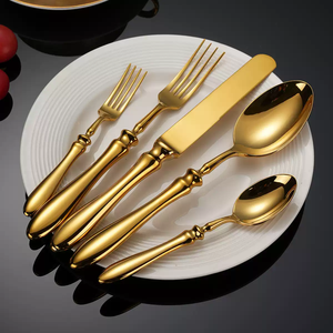 Ensemble <span class=keywords><strong>de</strong></span> <span class=keywords><strong>Couverts</strong></span> <span class=keywords><strong>de</strong></span> Luxe Dorés en Acier Inoxydable – Vaisselle Écologique et Durable pour Fêtes, Cadeaux d'Affaires, Origine Guangdong, Compatible Lave-Vaisselle - Product Image 3
