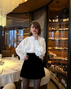 Camicetta da donna casual stile corte francese <span class=keywords><strong>bianca</strong></span> con colletto alla coreana e <span class=keywords><strong>maniche</strong></span> <span class=keywords><strong>a</strong></span> lanterna 2026 - Product Image 4