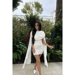 Robe Courte Blanche Élégante pour Femme XS-XL, Coupe Trapèze en Spandex, Idéale pour le Bureau et les Journées Décontractées, Tendance Printemps-Automne - Product Image 3