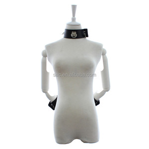 Регулируемые наручники из искусственной кожи - Product Image 3