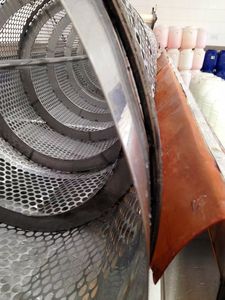 Machine de lavage, de tri et de décapage des tiges pour cassis, myrtilles, fraises et cerises à tambour rotatif - Product Image 5