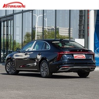 2025 Chine exportation FWD LHD Hongqi H5 nouvelle berline de luxe à essence 1.5T Turbo voiture de taille moyenne 7-DCT Transmission automatique