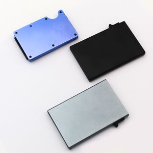 कस्टमाइज्ड लोगो मेटल रफिड वॉलेट एंटी-चोरी क्रेडिट बैंक कार्ड क्लिप केस मेटल स्वचालित पॉप-अप कार्ड क्लिप - Product Image 2