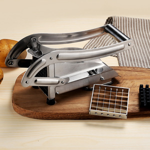 Rebanadora de patatas manual <span class=keywords><strong>Cortador</strong></span> de patatas de frutas multifunción Rebanador de <span class=keywords><strong>rejilla</strong></span> Acero inoxidable 430 de alta calidad - Product Image 4