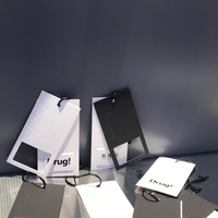 Chine conception personnalisée impression nom Logo papier vêtement étiquette volante étiquettes vêtements étiquettes volantes avec ficelle