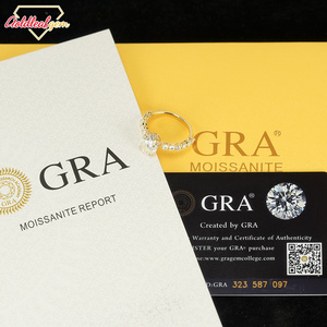 Bagues de fiançailles de luxe personnalisées en or jaune 14k/18k plaqué rhodium, coupe ovale, moissanite certifiée GRA 1-8 carats pour mariage et soirée - Product Image 4