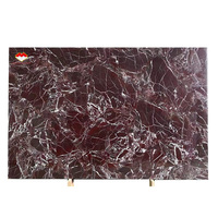 Plinthes en marbre Rosso Levanto, escaliers en marbre violet, éviers en marbre sur mesure pour salle de bain, îlot de cuisine, hôtel, villa