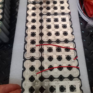 Conector de Batería de Acero Niquelado de 0.15x22.5mm de Ancho y 30.5mm de Boca para 21700, Diseñado para Tiras de Níquel 21700 - Product Image 4
