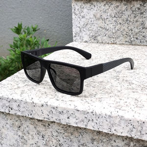 Achat en gros de lunettes de soleil personnalisées Temple à verres interchangeables pour hommes, lunettes de soleil noires - Product Image 2