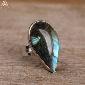 Flash <strong>Labradorite</strong> Silver <strong>Ring</strong> , Freeform Drop Shape Band , Fashion Gift - Product Image 1