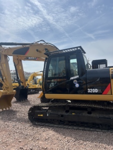 รถขุดตีนตะขาบ Caterpillar 320D มือสอง น้ำหนัก 20 ตัน เครื่องยนต์ CAT C6.4 บุ้งกี๋ขนาด 1.0 ลูกบาศก์เมตร - Product Image 1