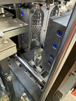 Machine de fabrication de bouteilles de boissons à 2 cavités, machine de soufflage PET entièrement automatique pour ligne de remplissage d'eau minérale