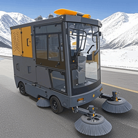 Chemin de nettoyage large pour voies publiques et aires de stationnement HM4 Electric Ride-On Street Sweeper Vehicle