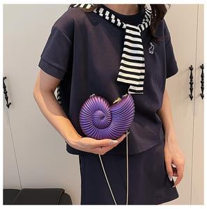 Toptan çanta yeni tasarım benzersiz moda zincir Crossbody çanta akrilik kabuk kabuklu şekilli çanta kadınlar için - Product Image 6