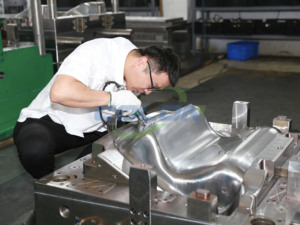 自動車用ドアパネルプラスチック射出成形金型 - Product Image 6