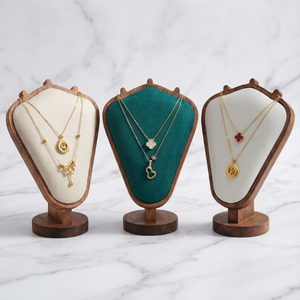 Présentoir de luxe en bois pour colliers et bijoux, support de cou portrait, modèle de présentation - Product Image 1