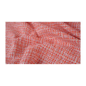 ผ้าทวีดแฟนซีคุณภาพพรีเมียม ผลิตในเกาหลี สีแดง-ส้ม ชมพู ทองเมทัลลิก เนื้อผ้าแฟนซีแบบพิเศษ รับผลิตแบบ OEM และ ODM ผ้าทอสั่งทำพิเศษ - Product Image 4