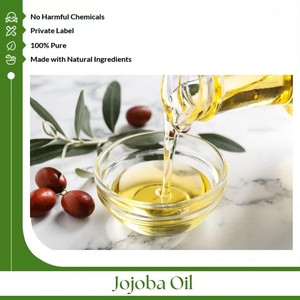 El aceite de jojoba es una cera líquida de origen vegetal conocida por su textura ligera y excelente estabilidad, ampliamente utilizada en cosmética. - Product Image 5