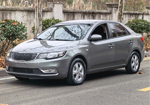 <span class=keywords><strong>Kia</strong></span> 2017 1.6L con cambio manuale, <span class=keywords><strong>berlina</strong></span> con interni in pelle scura, pneumatici R16 e telecamera posteriore - Product Image 3