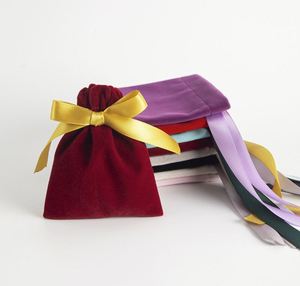 Pochette en velours sur mesure avec cordon de serrage, sac à bijoux en velours doux pour l'emballage de bracelets et de boucles d'oreilles - Product Image 1