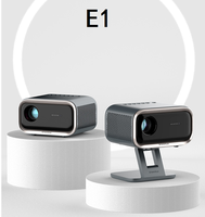 Projecteur portable 4K avec mise au point automatique et correction automatique de la distorsion trapézoïdale, nouvelle conception, moteur scellé, anti-poussière, 1080P, avec plusieurs applications intégrées