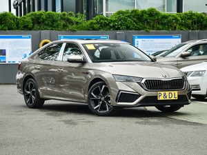<span class=keywords><strong>Skoda</strong></span> <span class=keywords><strong>Octavia</strong></span> PRO TSI280 Édition Premium 1.4T <span class=keywords><strong>Berline</strong></span> Automatique 2021 Conduite à Gauche Voitures d'occasion Chine Titre Propre Vente en Gros - Product Image 3