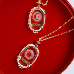 Collar de <span class=keywords><strong>Tarot</strong></span> con Cruz de 18K, Diseño Transparente Vintage de Sol y Luna, Cadena Exquisita para Suéter, Nuevo Collar de Latón Dorado para Mujer - Product Image 3