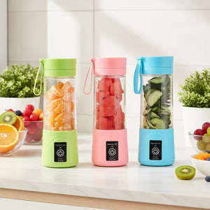 Vaso Mezclador USB Portátil, Exprimidor Portátil para Uso Doméstico, Mini Licuadora, Extractor de Jugos - Product Image 3